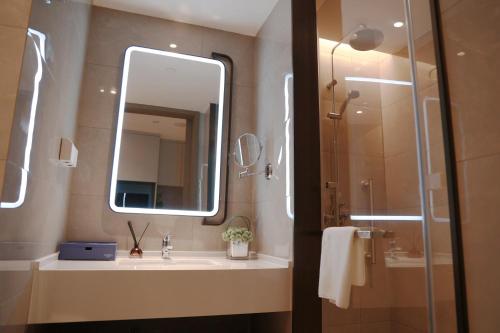 Imagen general del Hotel Citadines Jinqiao Building Yantai. Foto 7