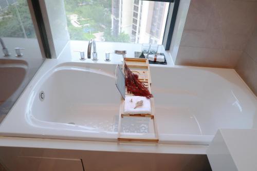 Imagen general del Hotel Citadines Jinqiao Building Yantai. Foto 9