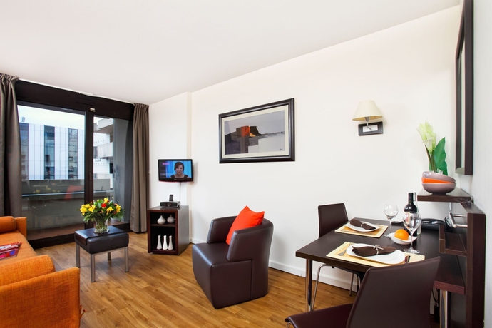 Imagen de los interiores del Hotel Citadines La Defense. Foto 6