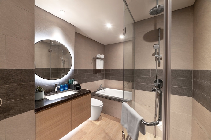 Imagen de la habitación del Hotel Citadines Marina Halong. Foto 4