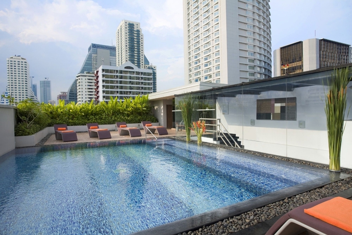 Imagen de la piscina del Hotel Citadines Sukhumvit 23 Bangkok. Foto 11