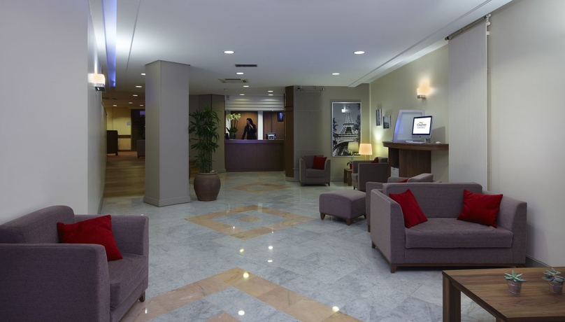 Imagen de los interiores del Hotel Citadines Trocadéro Paris. Foto 16