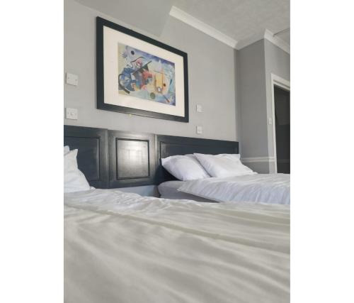 Imagen de la habitación del Hotel Citi Aberdeen. Foto 14