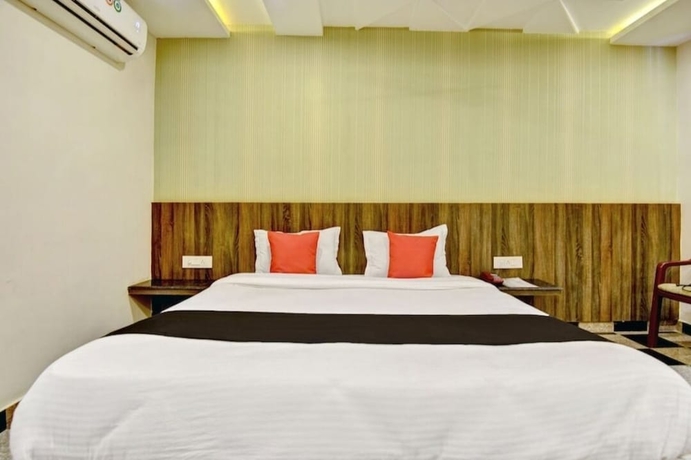 Imagen de la habitación del Hotel Citi Club. Foto 7