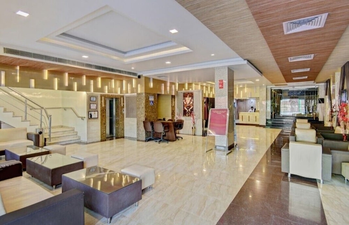 Imagen de los interiores del Hotel Citi Club. Foto 10