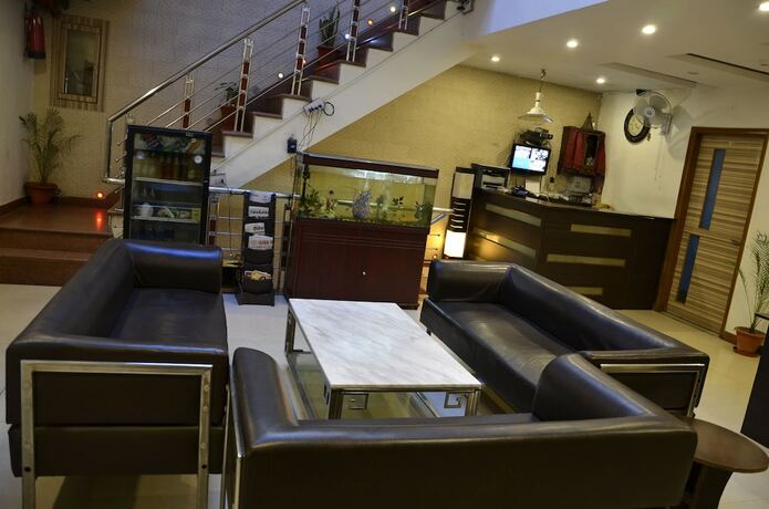 Imagen de los interiores del Hotel Citi Heights. Foto 17
