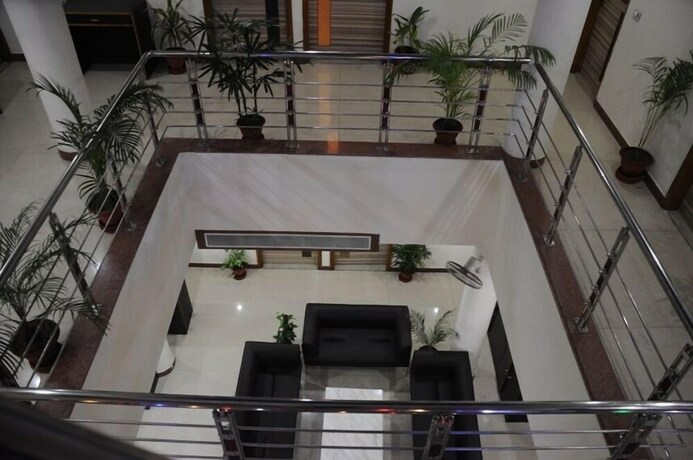 Imagen de los interiores del Hotel Citi Heights. Foto 19