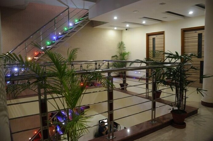 Imagen de los interiores del Hotel Citi Heights. Foto 20