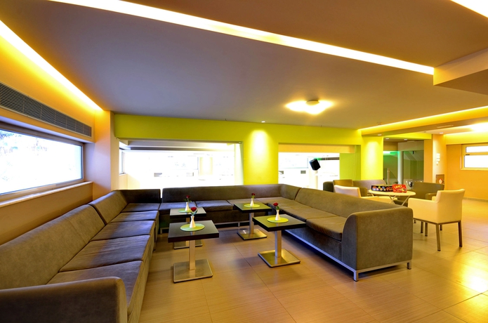 Imagen de los interiores del Hotel Citi Live. Foto 15