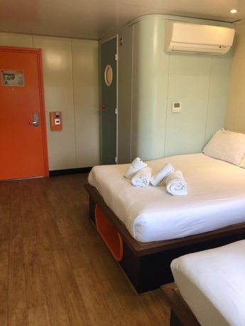 Imagen de la habitación del Hotel Citi London Heathrow. Foto 11