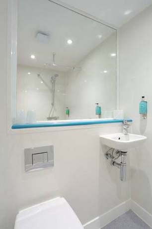 Imagen de la habitación del Hotel Citi Luton. Foto 15