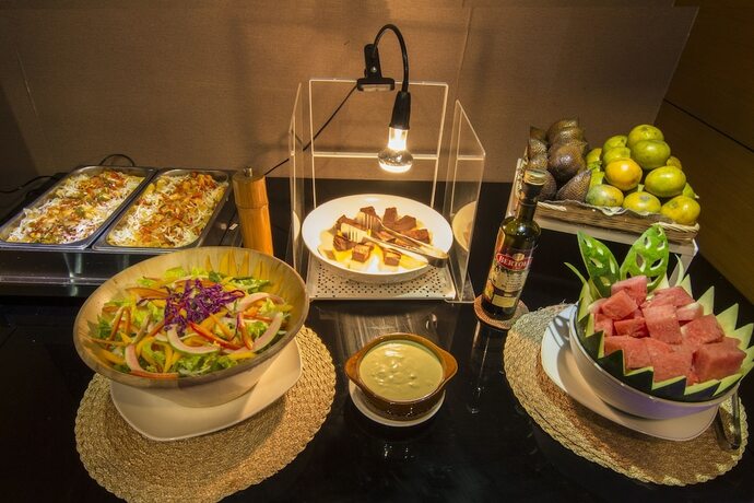 Imagen del bar/restaurante del Hotel Citi M. Foto 13