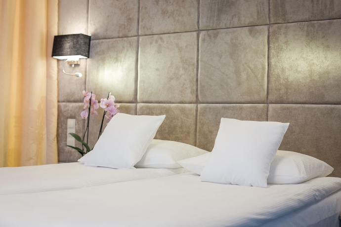 Imagen de la habitación del Hotel Citi 's Wroclaw. Foto 7