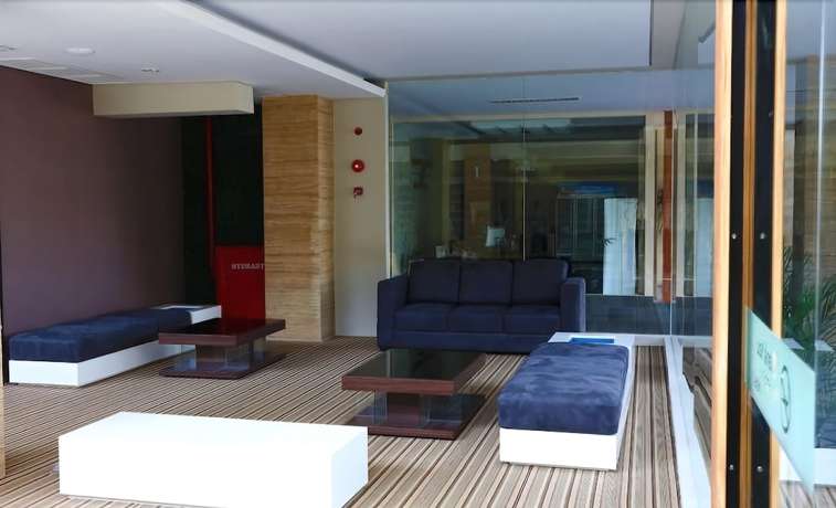 Imagen de los interiores del Hotel Citihub @kediri. Foto 18