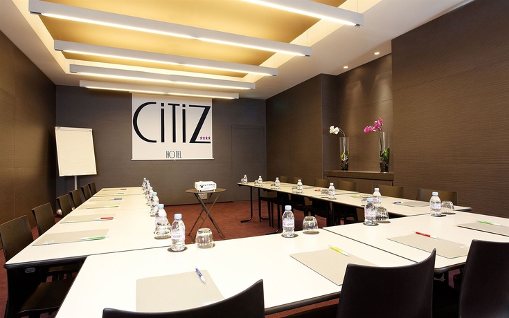 Imagen de los interiores del Hotel Citiz. Foto 4