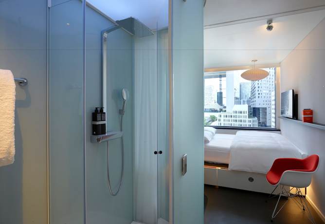 Imagen de la habitación del Hotel CitizenM Paris la Défense. Foto 11