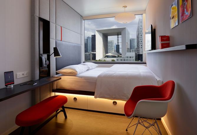 Imagen de la habitación del Hotel CitizenM Paris la Défense. Foto 12
