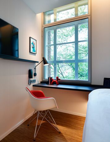 Imagen de la habitación del Hotel Citizenm Amstel Amsterdam. Foto 9