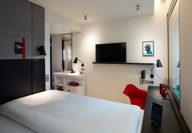 Imagen de la habitación del Hotel Citizenm Amstel Amsterdam. Foto 11
