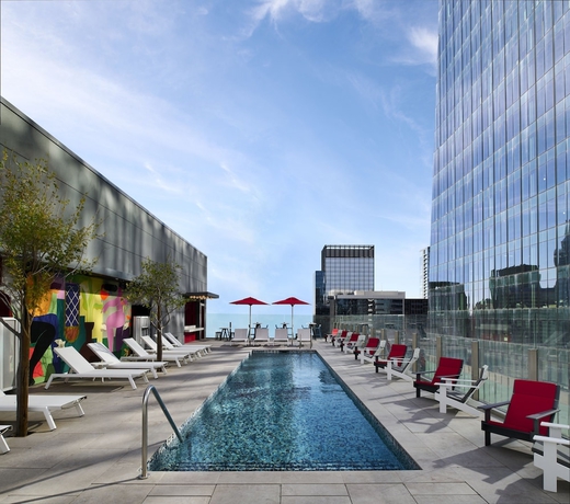 Imagen de la piscina del Hotel Citizenm Austin Downtown. Foto 19