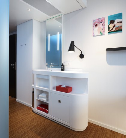 Imagen de la habitación del Hotel Citizenm Paris Champs-Élysées. Foto 18