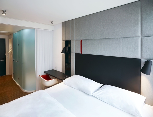 Imagen de la habitación del Hotel Citizenm Paris Opera. Foto 7
