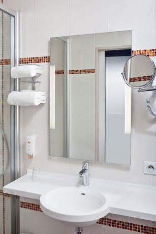 Imagen de la habitación del Hotel Citotel Arverna. Foto 5