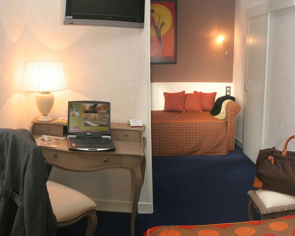 Imagen de la habitación del Hotel Citotel Arverna. Foto 10
