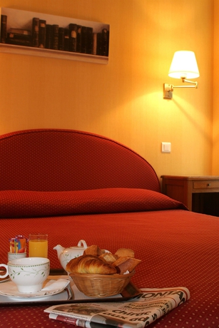 Imagen de la habitación del Hotel Citotel Arverna. Foto 11