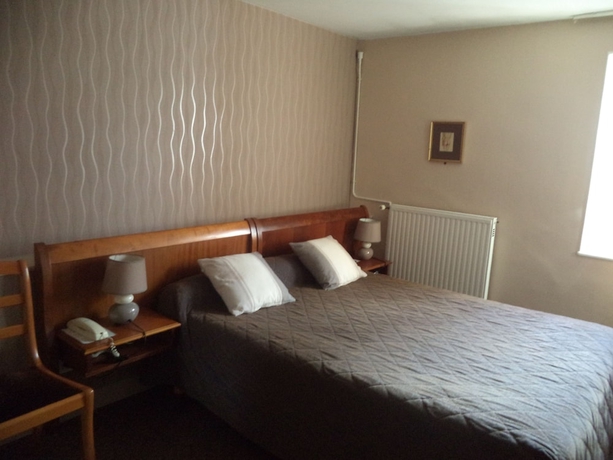 Imagen de la habitación del Hotel Citotel Avallon Vauban. Foto 10