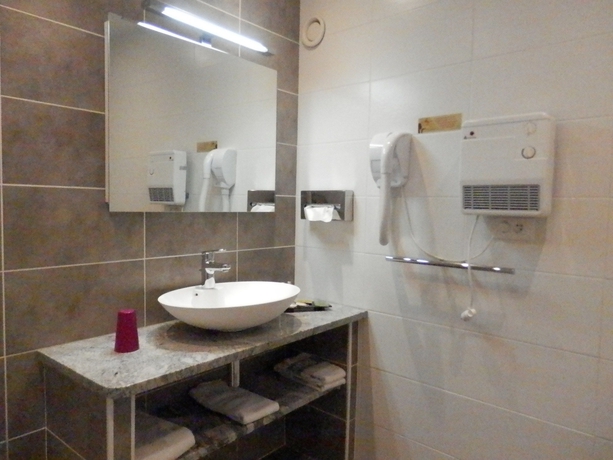 Imagen de la habitación del Hotel Citotel Bristol. Foto 9