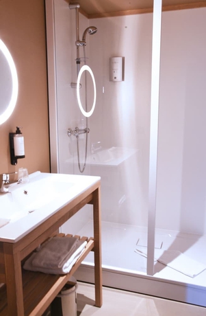 Imagen de la habitación del Hotel Citotel De Harlay. Foto 5