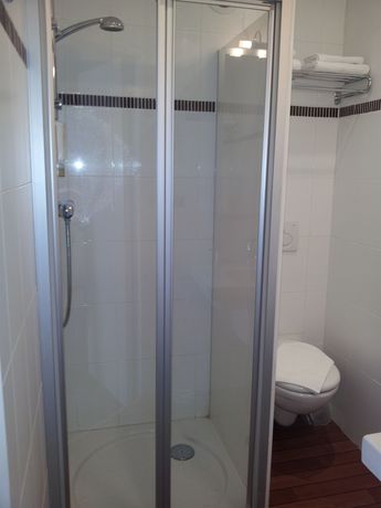 Imagen de la habitación del Hotel Citotel Du Port Rhu. Foto 13