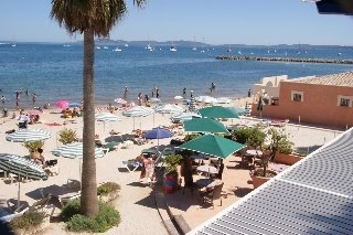 Imagen de la habitación del Hotel Citotel La Potiniere. Foto 2