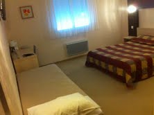 Imagen de la habitación del Hotel Citotel L'azur. Foto 7
