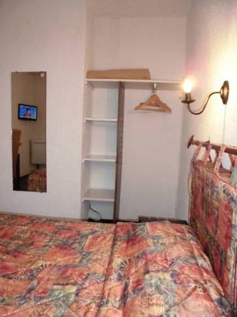 Imagen de la habitación del Hotel Citotel Le Challans. Foto 8