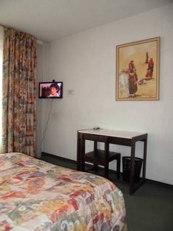 Imagen de la habitación del Hotel Citotel Le Challans. Foto 12