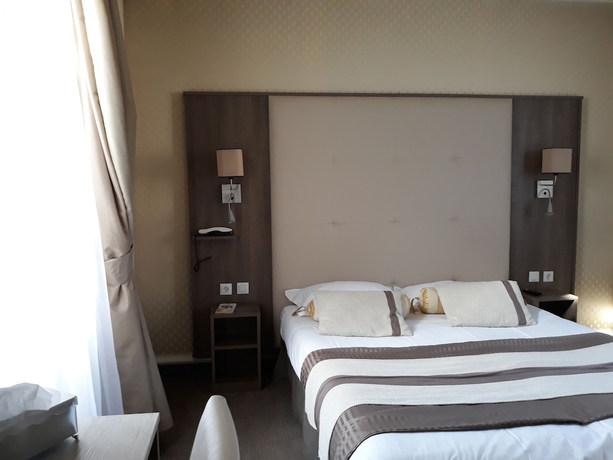 Imagen de la habitación del Hotel Citotel Le Challonge. Foto 4