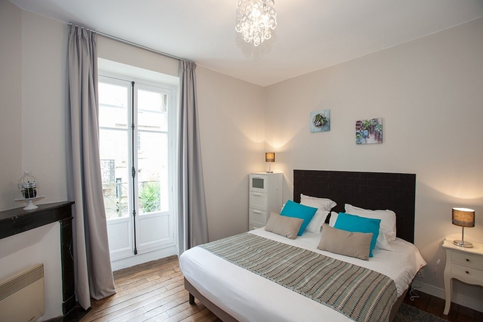 Imagen de la habitación del Hotel Citotel Le Challonge. Foto 6