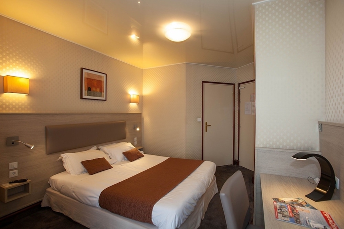 Imagen de la habitación del Hotel Citotel Le Challonge. Foto 9