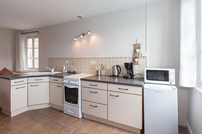 Imagen de la habitación del Hotel Citotel Le Challonge. Foto 13