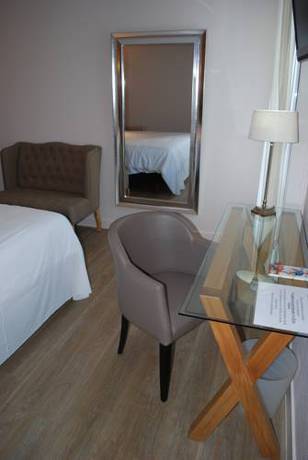 Imagen de la habitación del Hotel Citotel Le Chene Vert. Foto 2