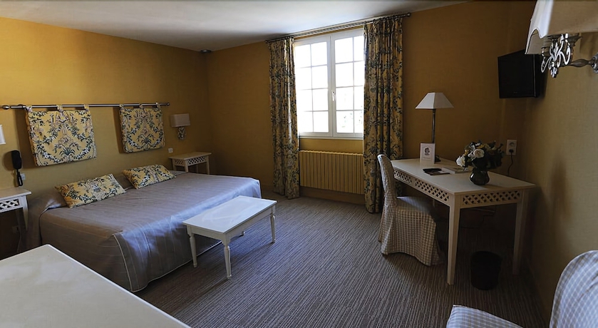 Imagen de la habitación del Hotel Citotel Le Relais Du Bellay. Foto 2