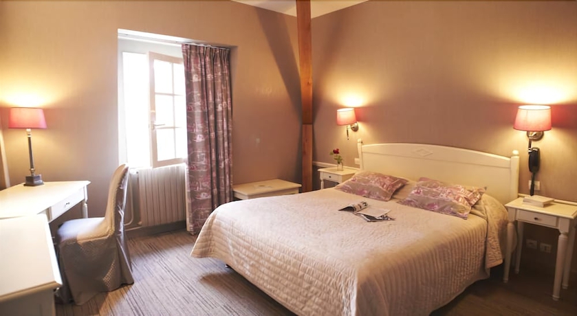 Imagen de la habitación del Hotel Citotel Le Relais Du Bellay. Foto 11