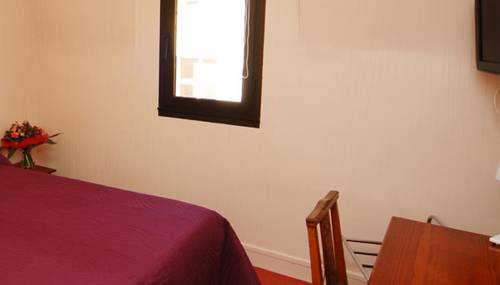 Imagen de la habitación del Hotel Citotel Le Volney. Foto 8