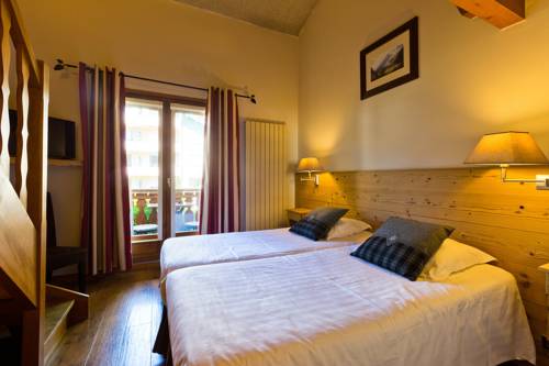 Imagen de la habitación del Hotel Citotel Les Pres Du Rosay. Foto 7