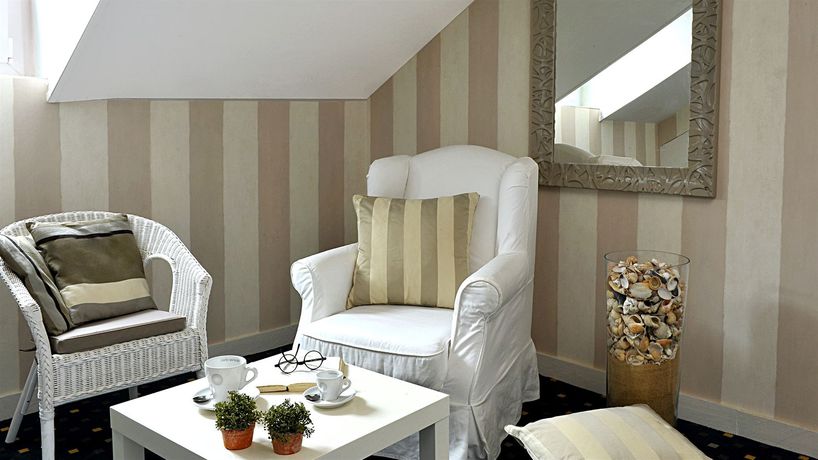 Imagen de los interiores del Hotel Citotel Normandy. Foto 10