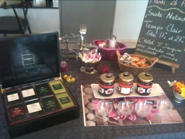 Imagen de los interiores del Hotel Citotel Saint Jacques. Foto 16