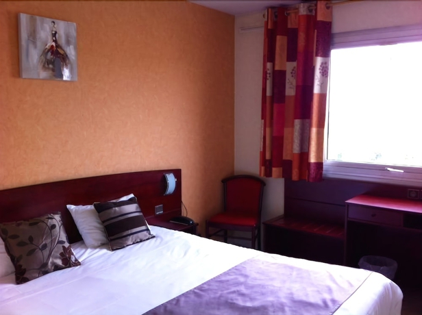 Imagen de la habitación del Hotel Citotel Saint Jacques. Foto 11