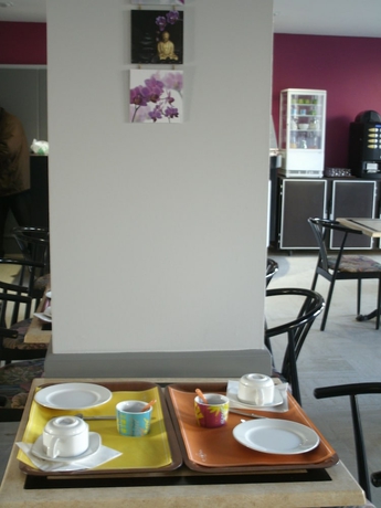 Imagen del bar/restaurante del Hotel Citotel Saint Jacques. Foto 2